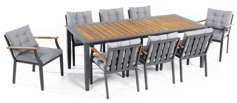 Havesiddeborde og stole lavet af aluminium og træ