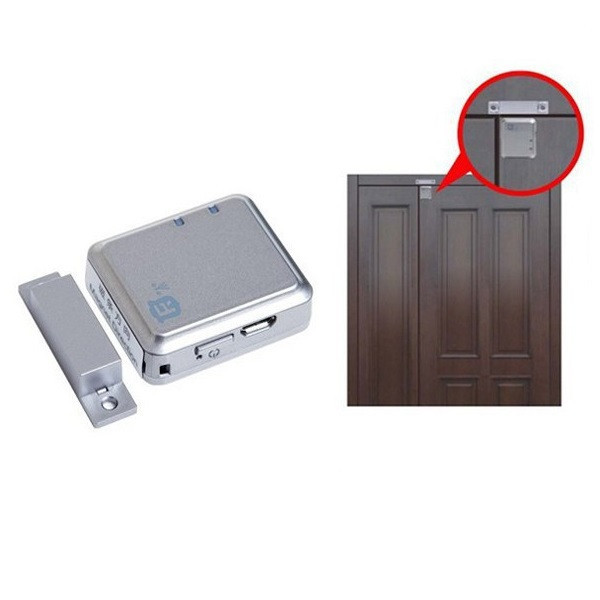 Mini smart alarm monteres på døren