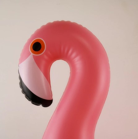 Pool oppustelig til kopper i form af en flamingo