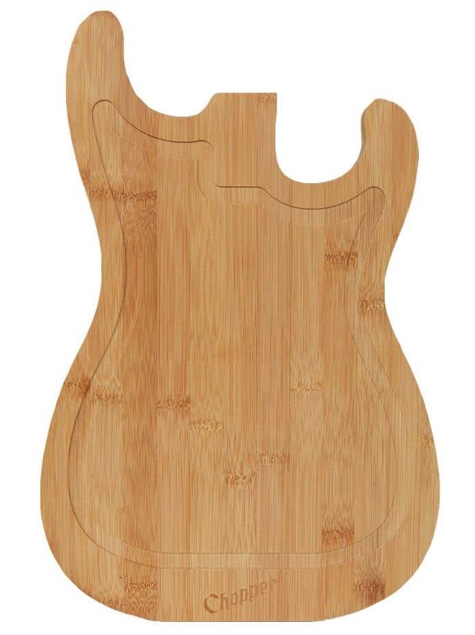 træ skærebræt i form af en guitar