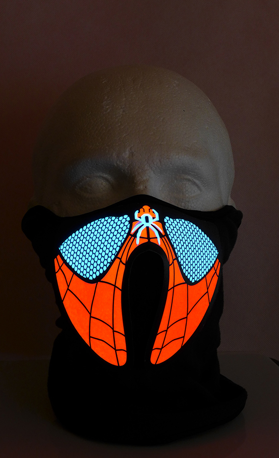 Spiderman ledede maske